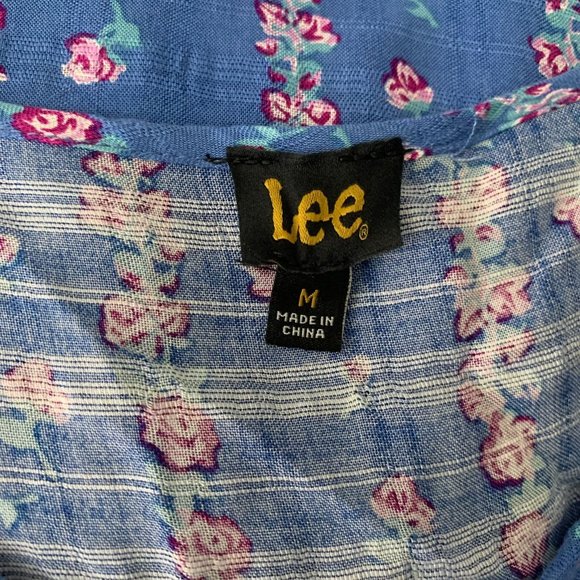 Lee Boho Flutter Sleeve Peasant Top M Blue Floral Rayon Tie Neck Bohemian - Picture 6 of 6